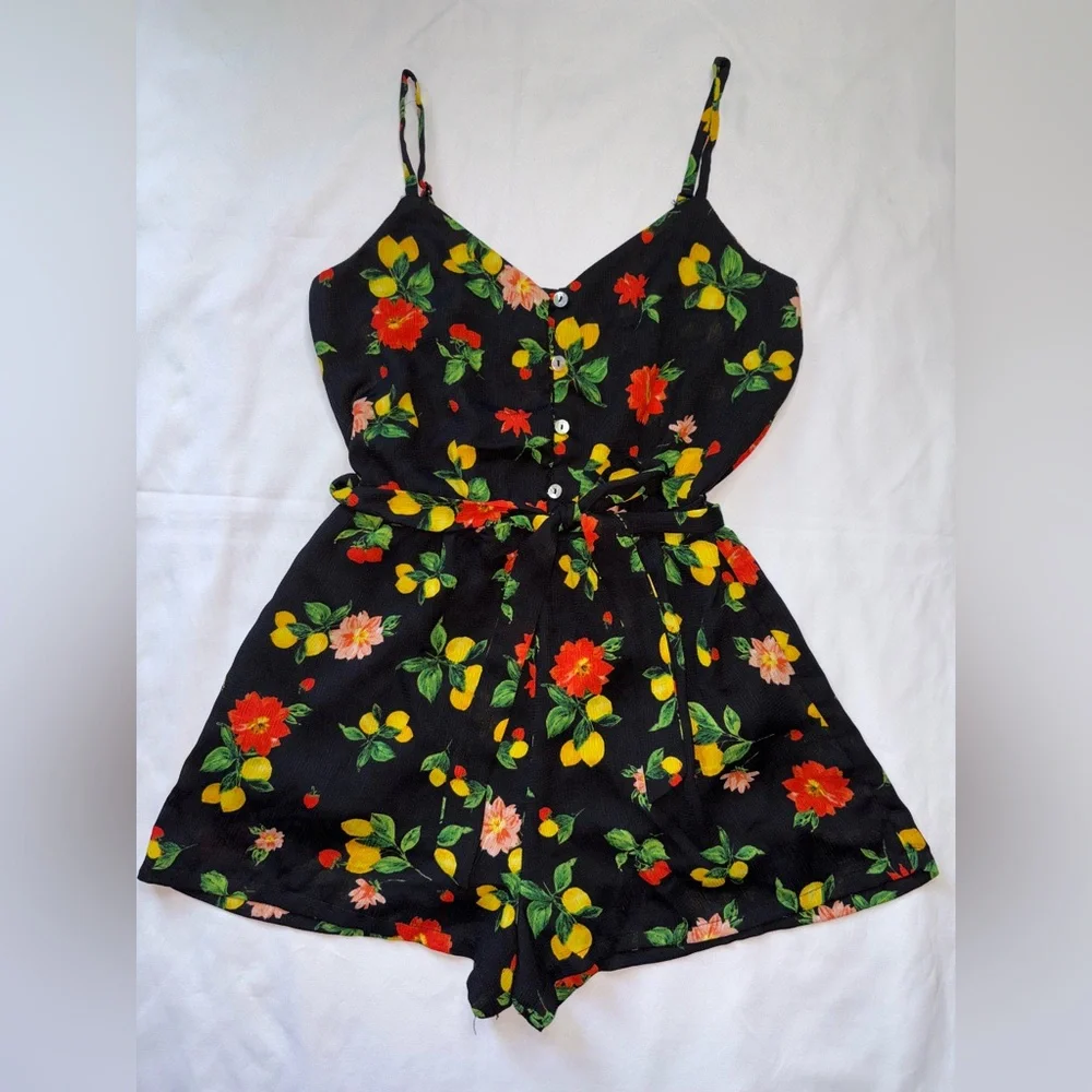 As U Wish Size XS Black Red & Yellow Citrus Floral Spring Boho Romper - Picture 1 of 6